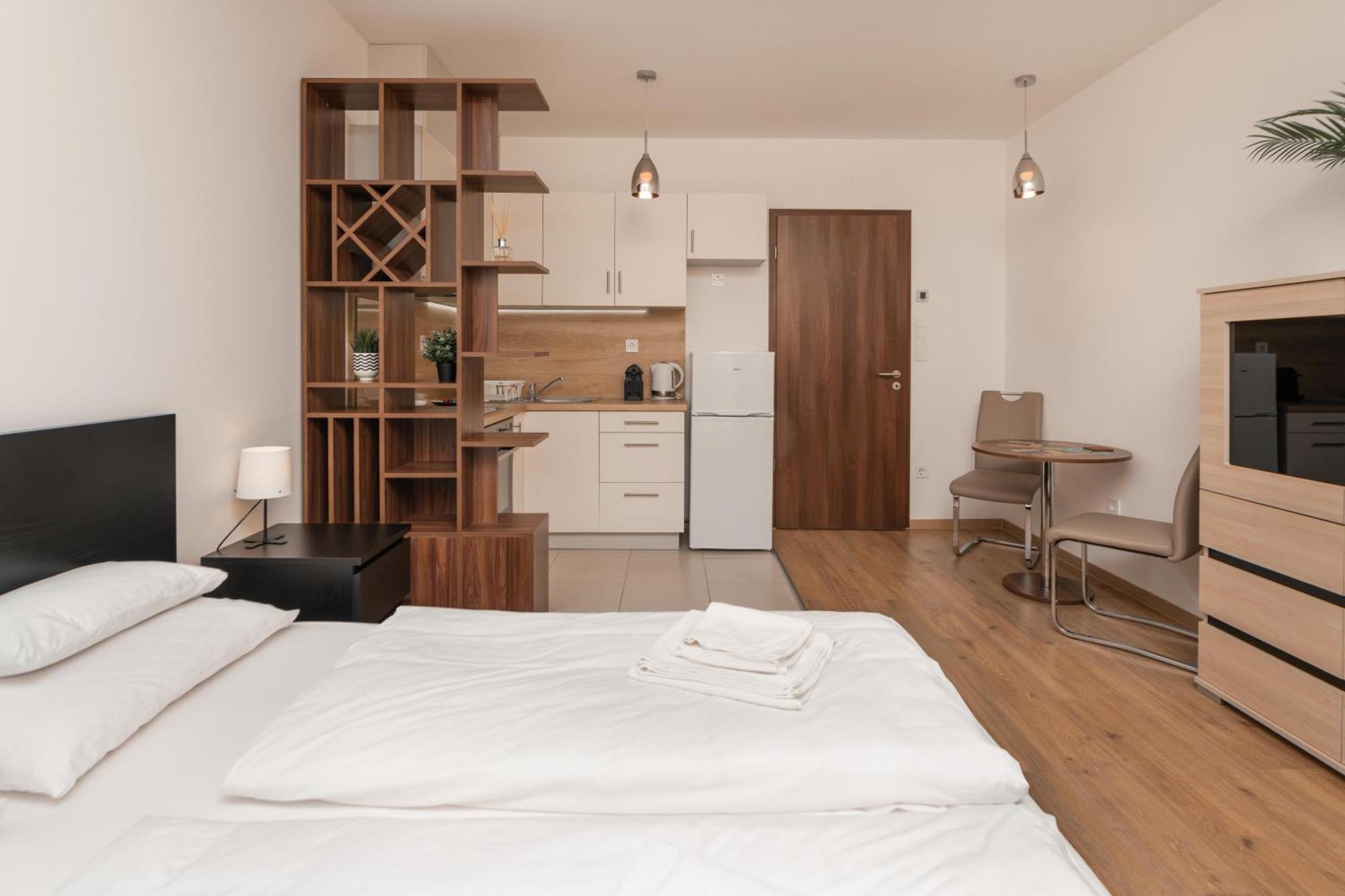 Waterfront City Apartments By Urbanrent Budapeste Exterior foto
