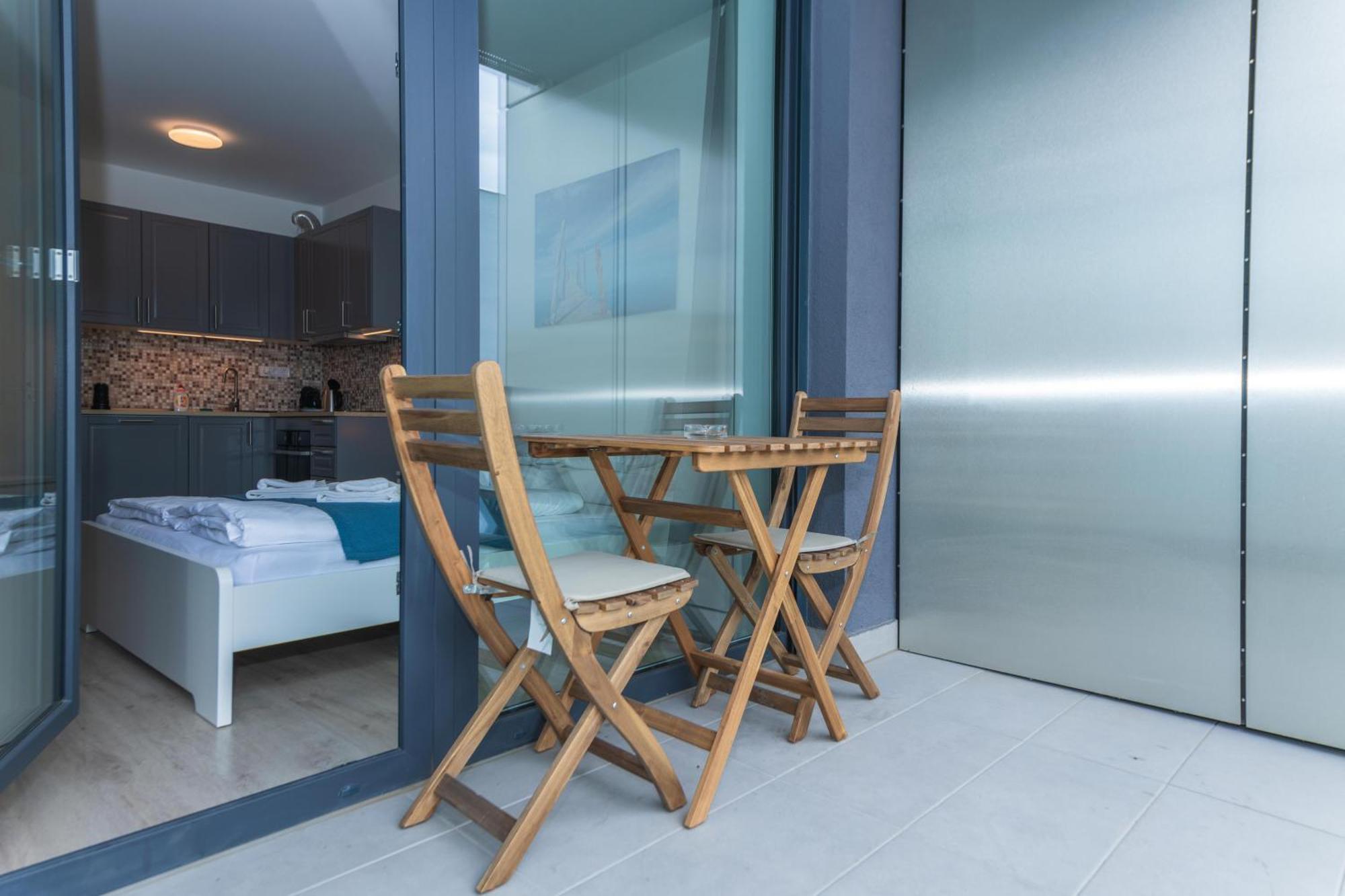 Waterfront City Apartments By Urbanrent Budapeste Exterior foto